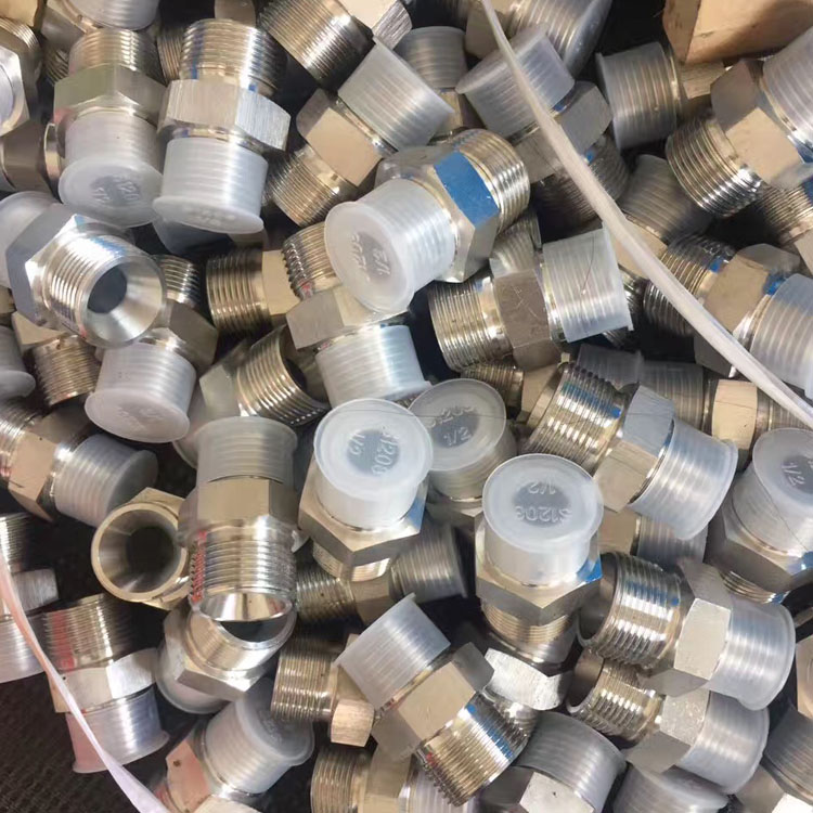 �������˨